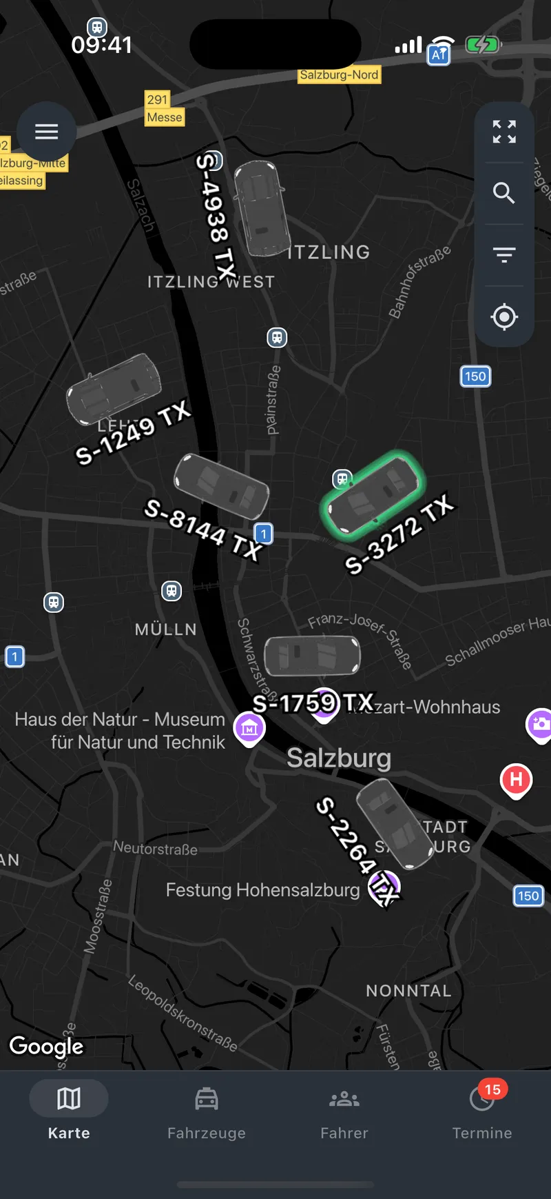 Routen des Tages eines Fahrzeugs in der Meine-Taxis-App: Karte und vier Fahrten mit Fahrer und Fahrgast